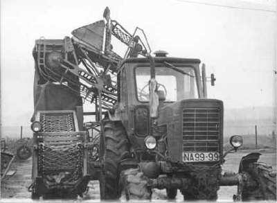 E-800 mit Traktor aus Minsk